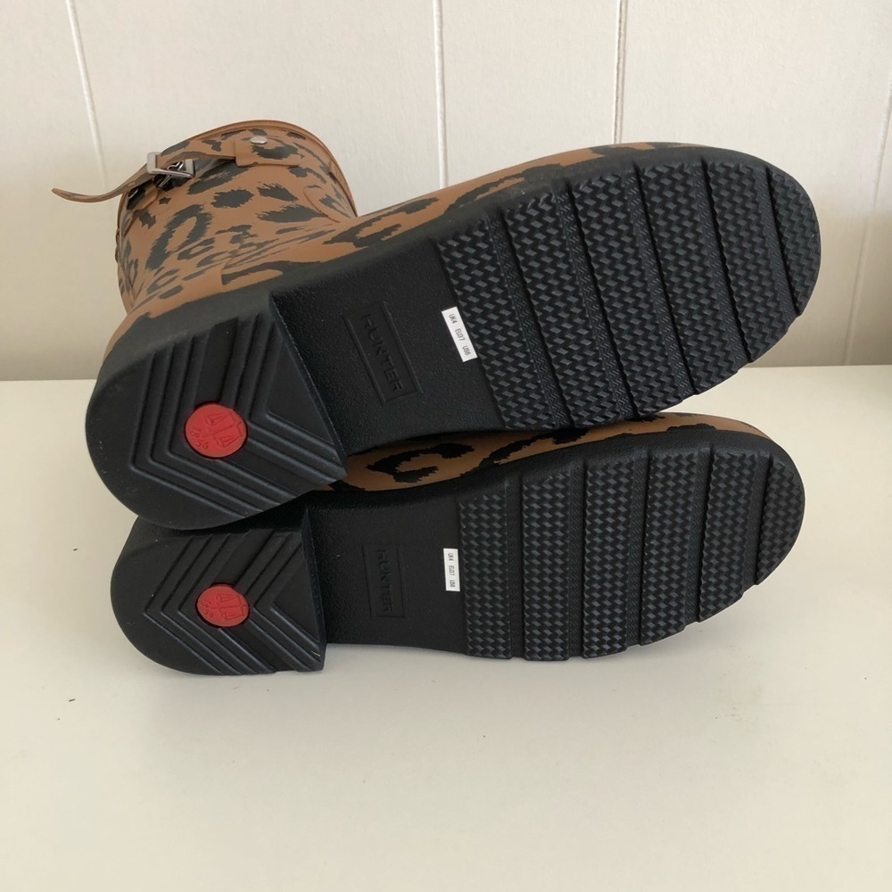 Hunter Leopard Print Short Waterproof Rain Boot 6 - Picture 7 of 11